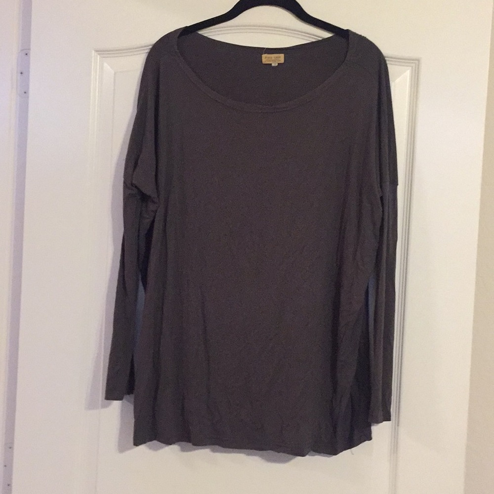 Long sleeve Piko top